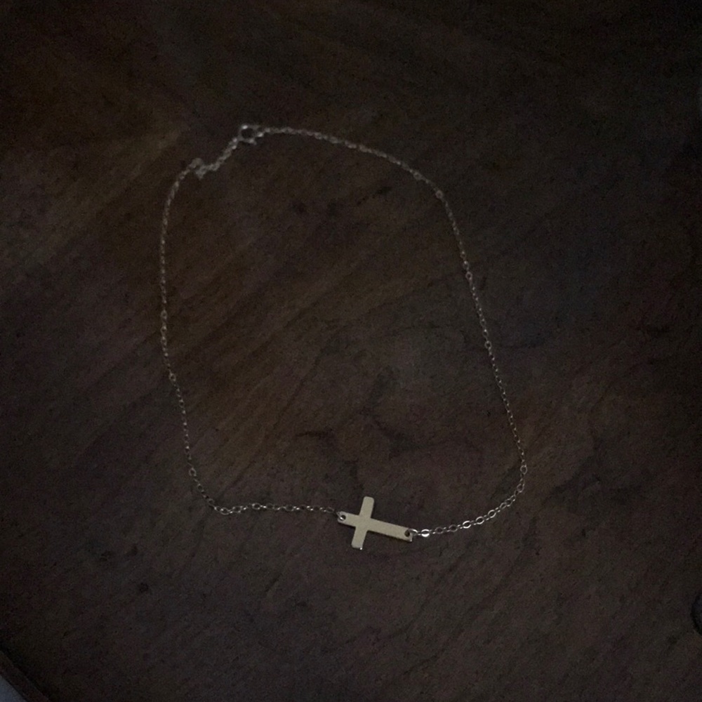 Cross necklace / choker